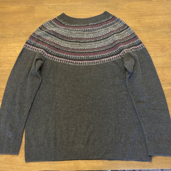 NWT J. Jill Gray Sweater - Picture 2 of 6